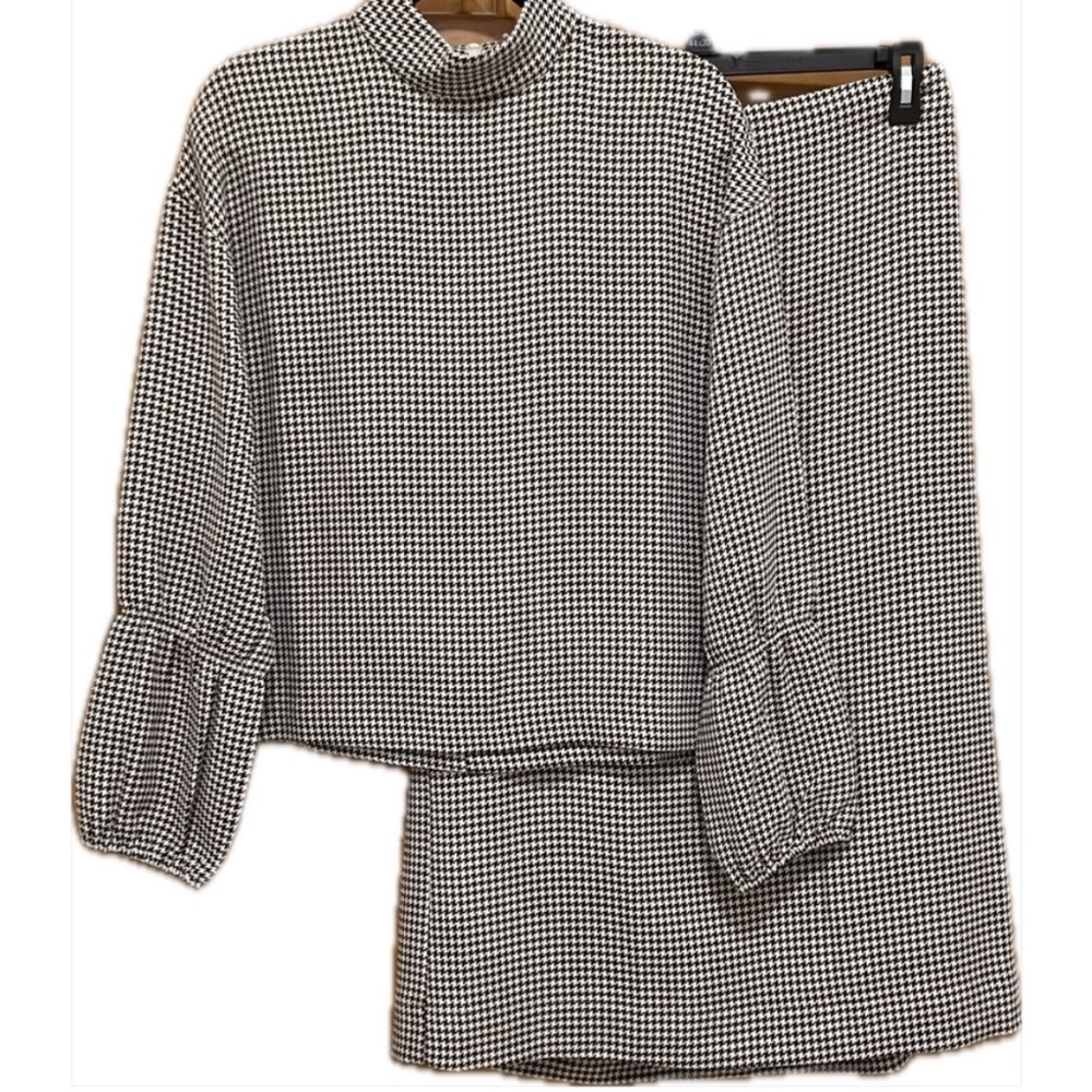 Chic Houndstooth Top and Skirt Ensemble